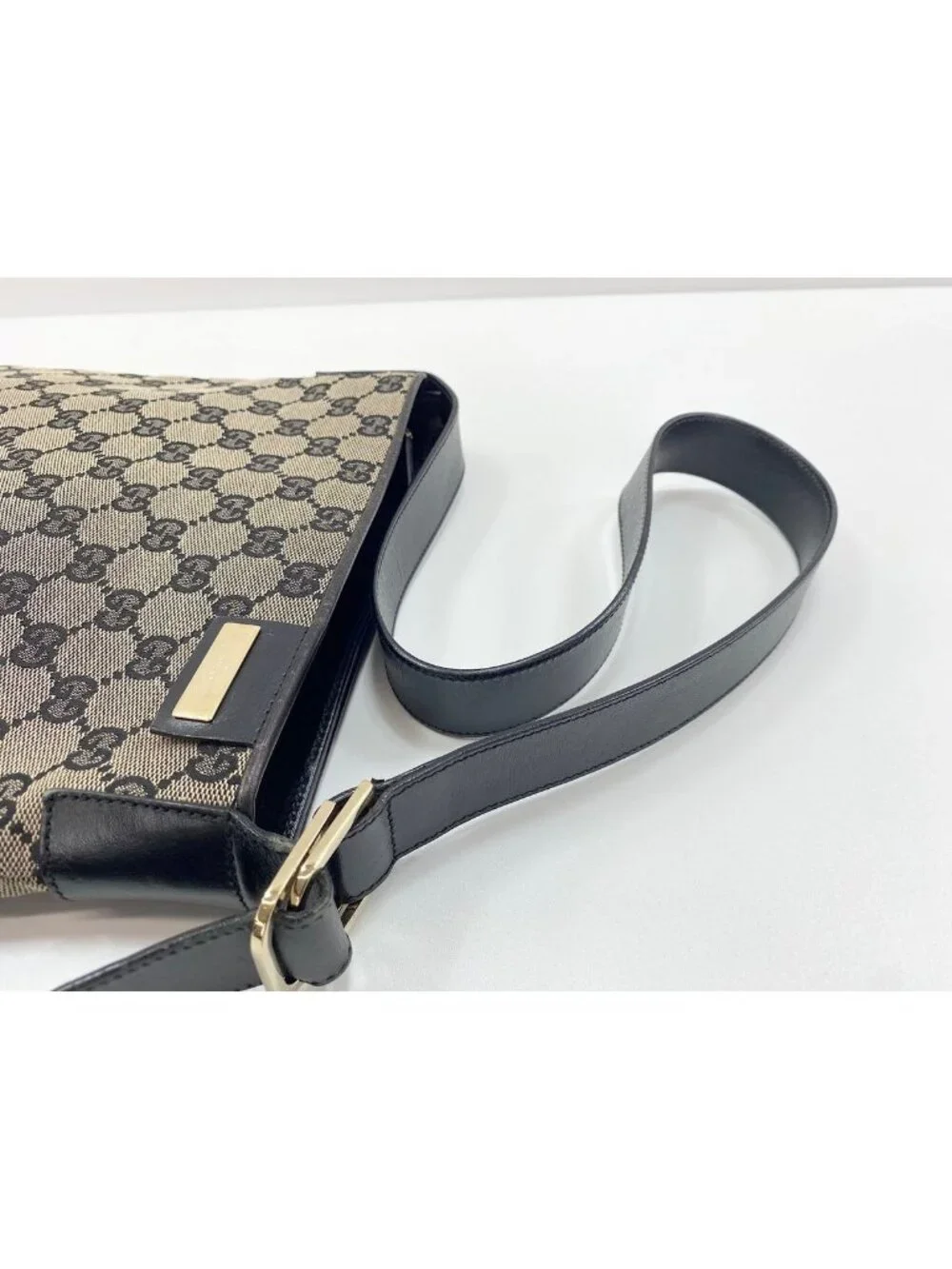Gucci Shoulder Bag GG Canvas